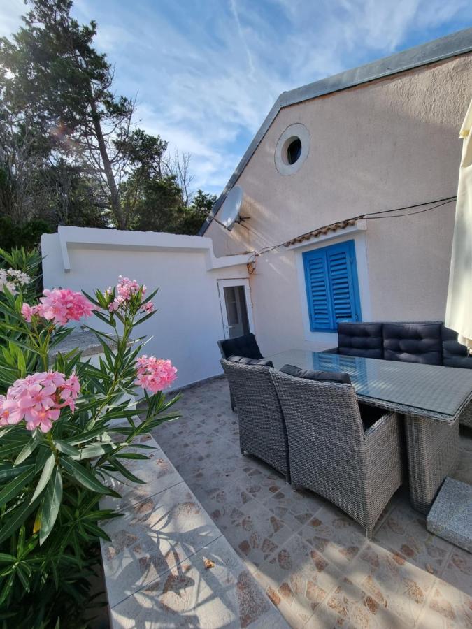 Narcis Central Apartment With Sea & City Views Veli Lošinj Eksteriør billede